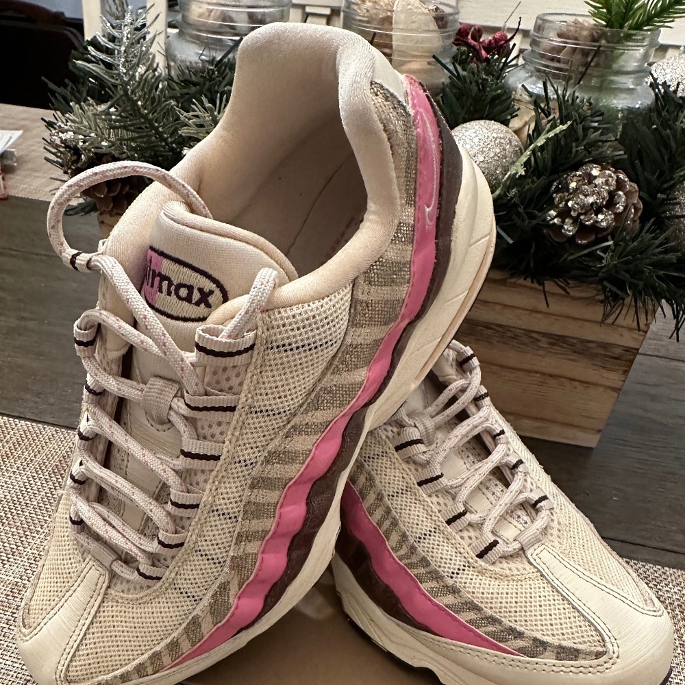 Nike Air Max Sneakers